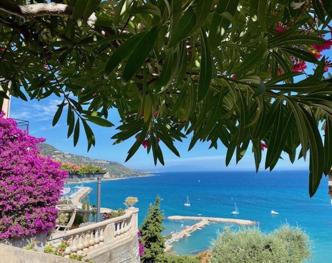 Villa L'Ensoleillee Vue Panoramique Mer, 250 M De La Plage Et Du Centre Ville Menton Exterior photo
